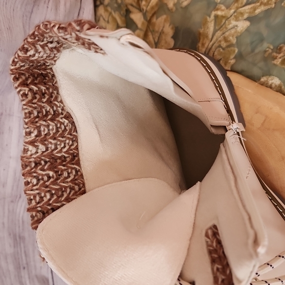 Lightweight booties. Zipper sides tie front. NWOT - Picture 5 of 6